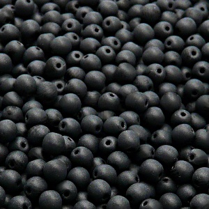 200ks České skleněné mačkané korálky kulička 4mm černá mat