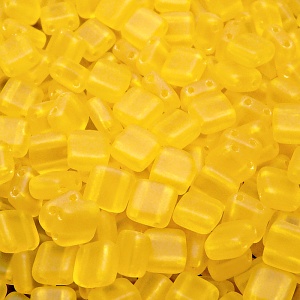 40ks České skleněné mačkané dvoudírkové korálky tila 6mm jantar mat