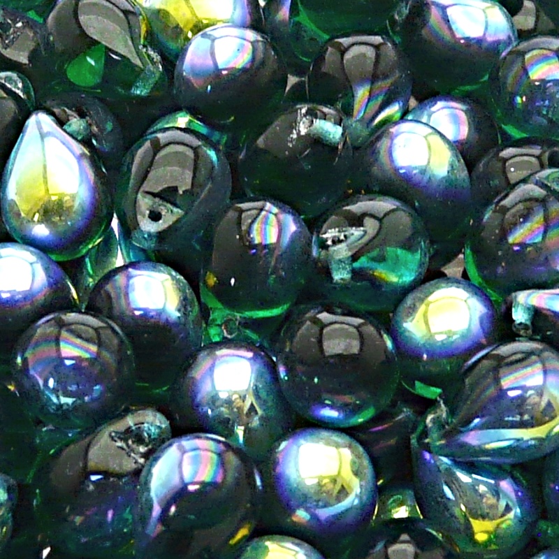 10ks České skleněné mačkané korálky kapky 10x14mm emerald/ AB polopokov